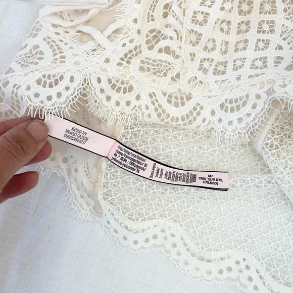 Victoria's Secret Dream Angels Pale Pink Lace Up Bralette with Racerback - Picture 7 of 9